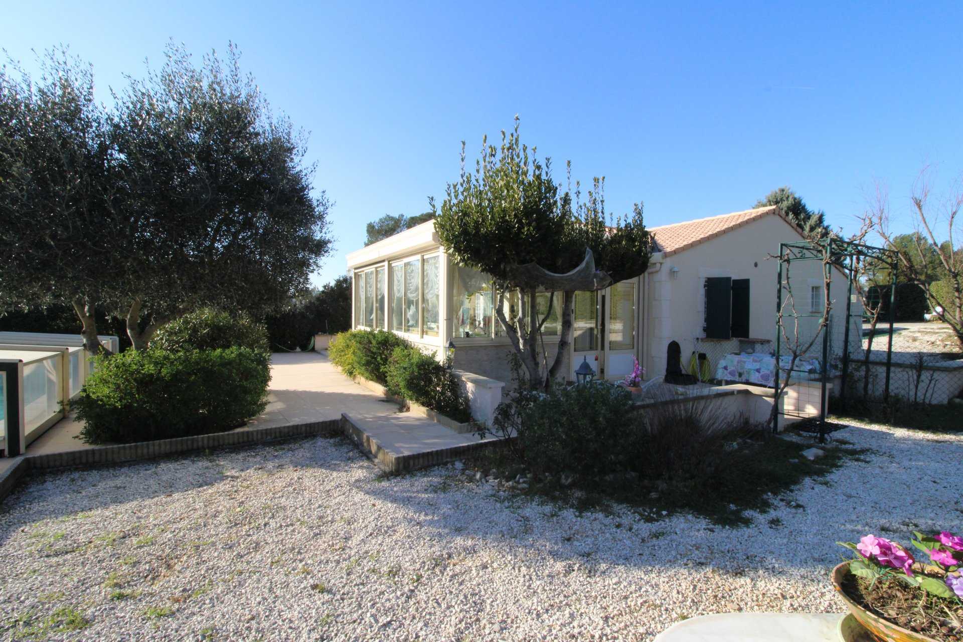 Talo sisään Robbaron, Provence-Alpes-Cote d'Azur 11502782