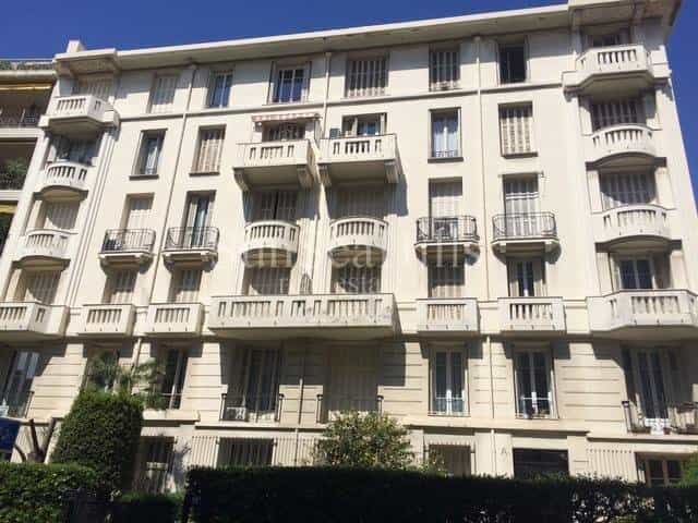 公寓 在 Nice, Alpes-Maritimes 11502827