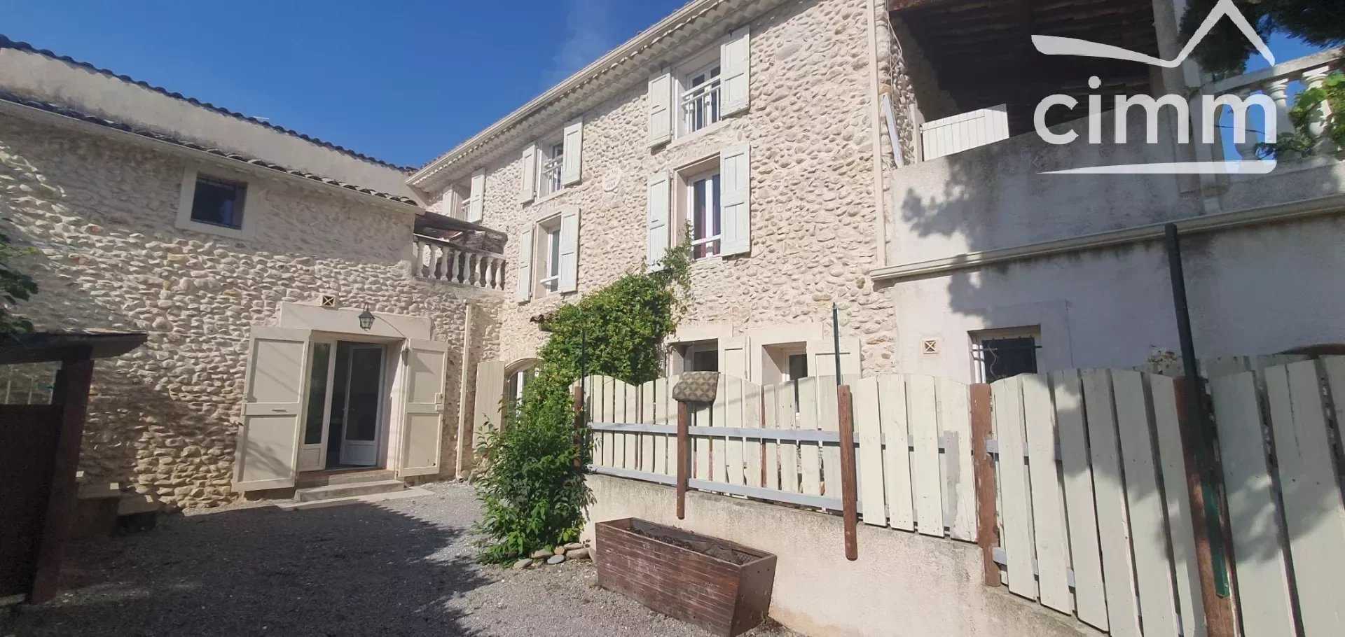 房子 在 Les Mees, Provence-Alpes-Cote d'Azur 11503062