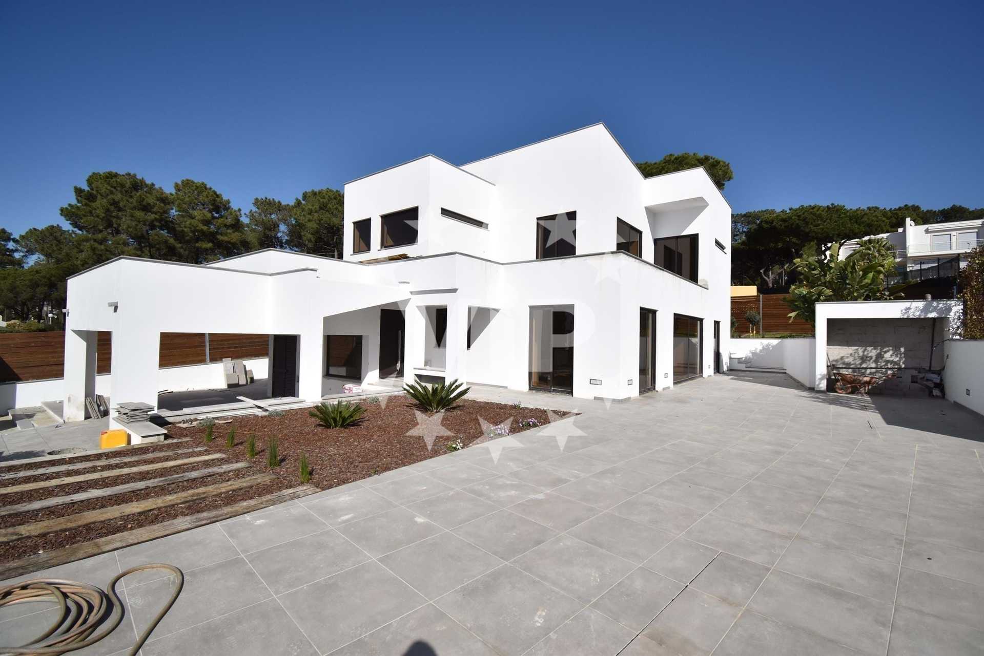 Huis in Quarteira, Faro 11503464