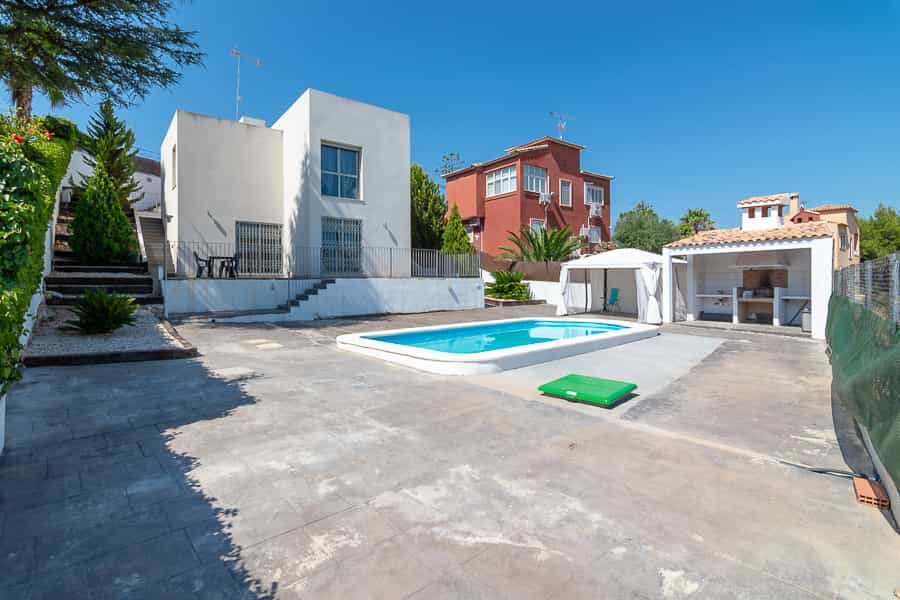 House in Chiva, Valencia 11503468