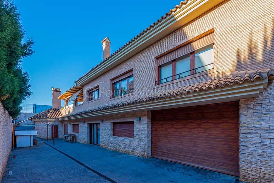 بيت في L'Eliana, Comunitat Valenciana 11503604