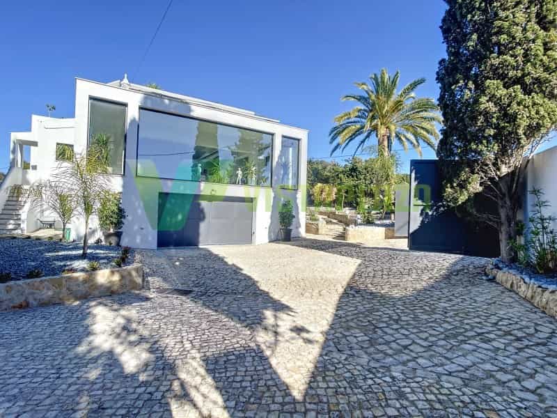 Rumah di Praia do Carvoeiro, Faro 11503774
