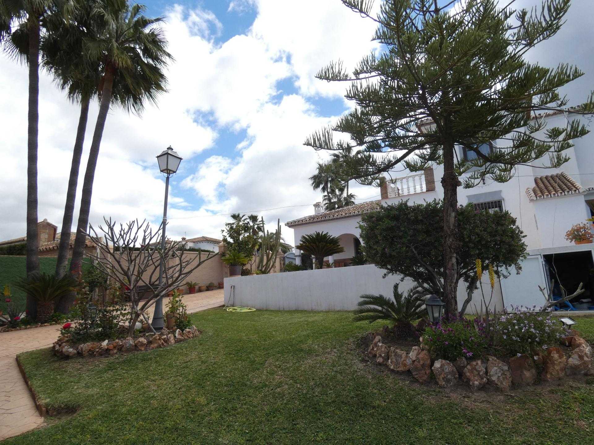 بيت في Alhaurín el Grande, Andalucía 11504776