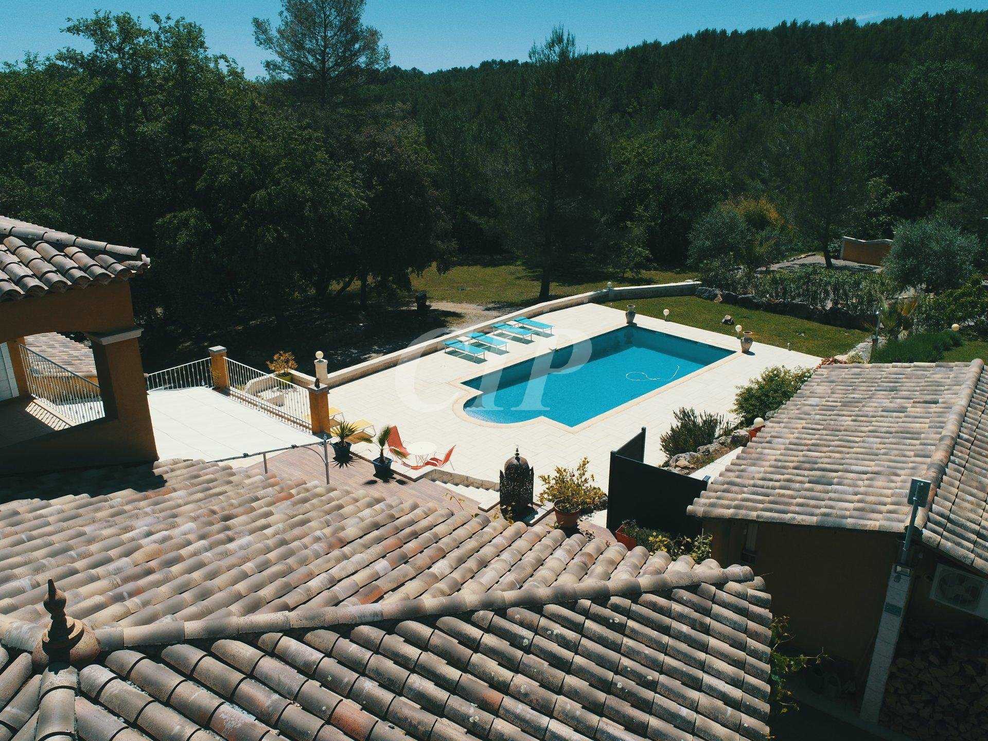 Hus i Flayosc, Provence-Alpes-Cote d'Azur 11505110