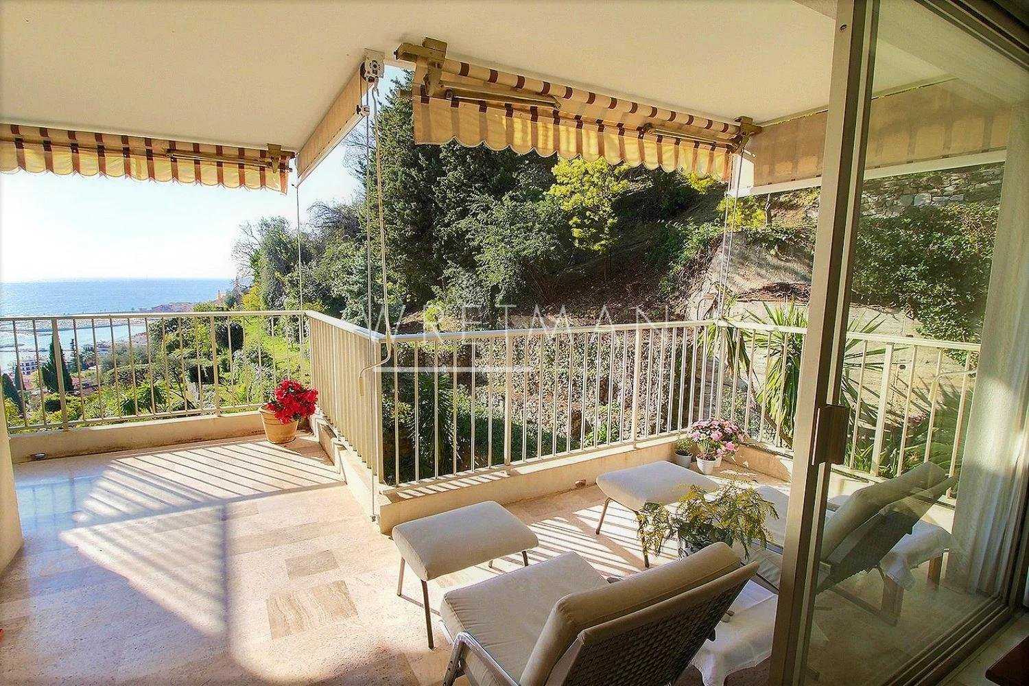 Condominium in Garavan, Provence-Alpes-Cote d'Azur 11505128