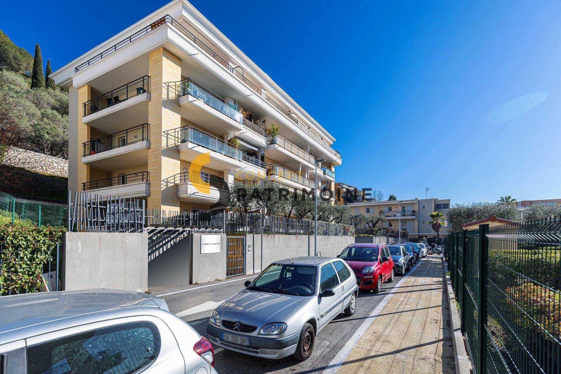 公寓 在 Nice, Alpes-Maritimes 11505150