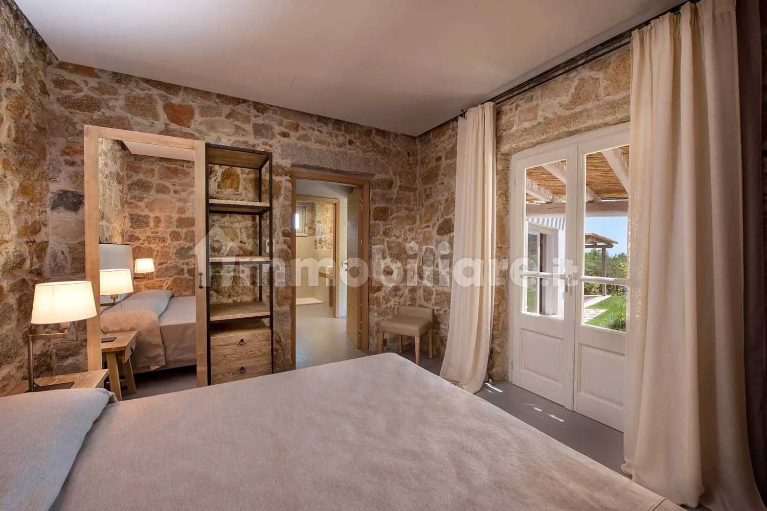 rumah dalam Cala Pira, Sardinia 11505215