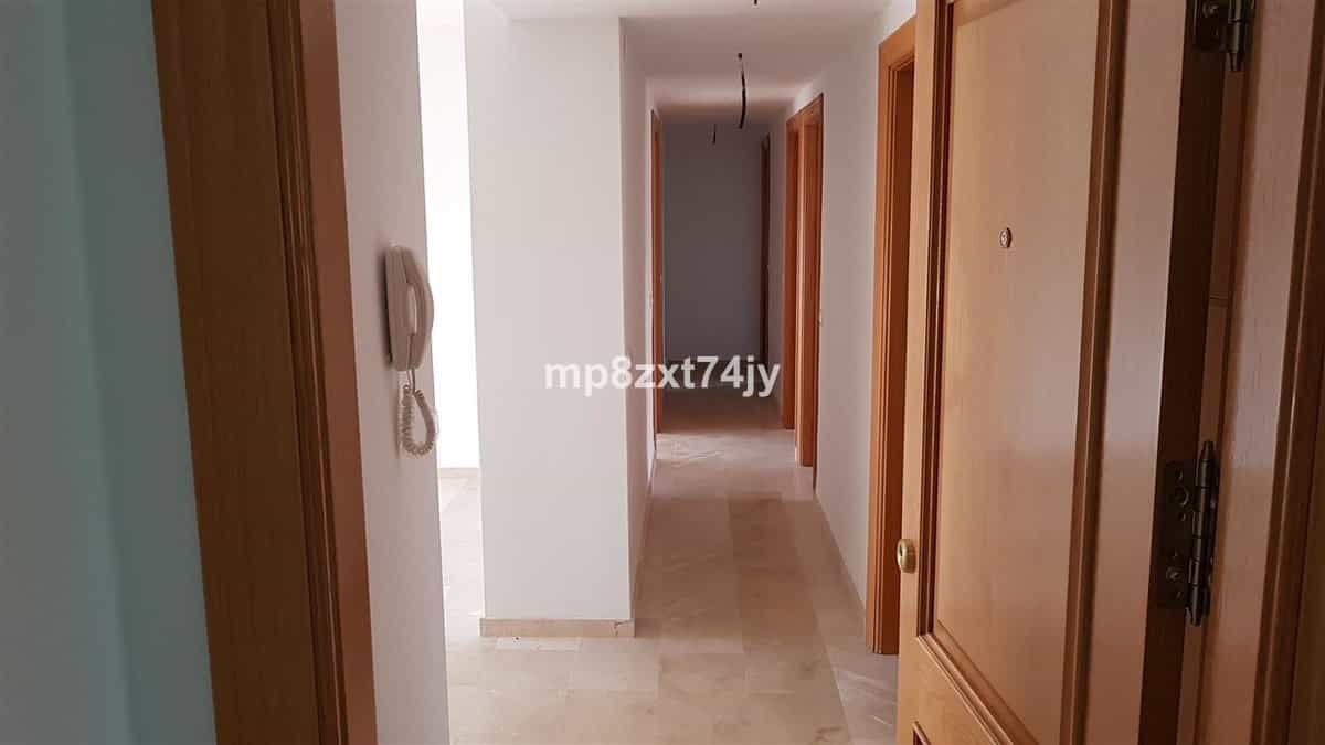 公寓 在 Alcaucín, Andalucía 11506028
