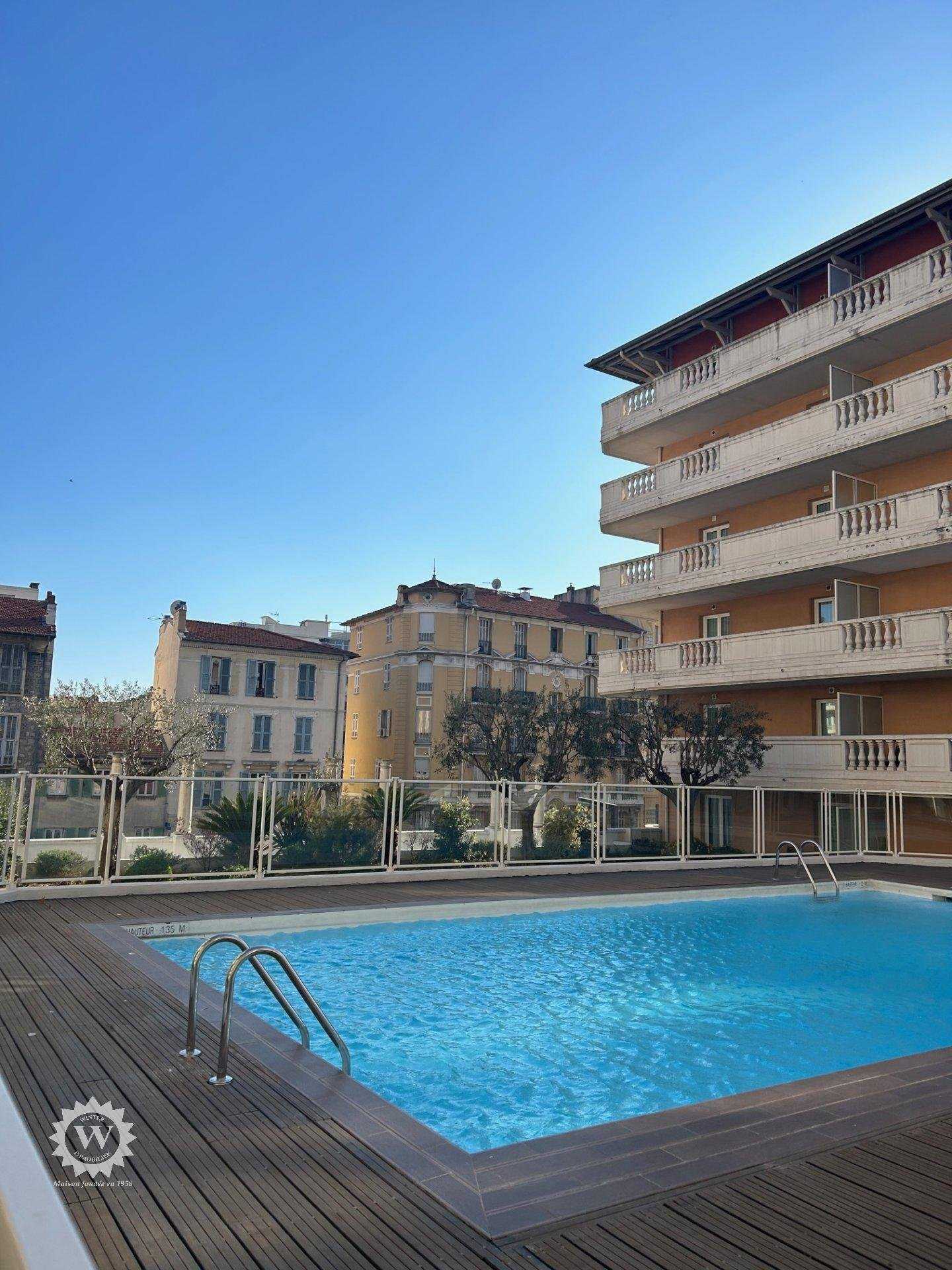 Condominium in Sainte-Helene, Provence-Alpes-Cote d'Azur 11506777