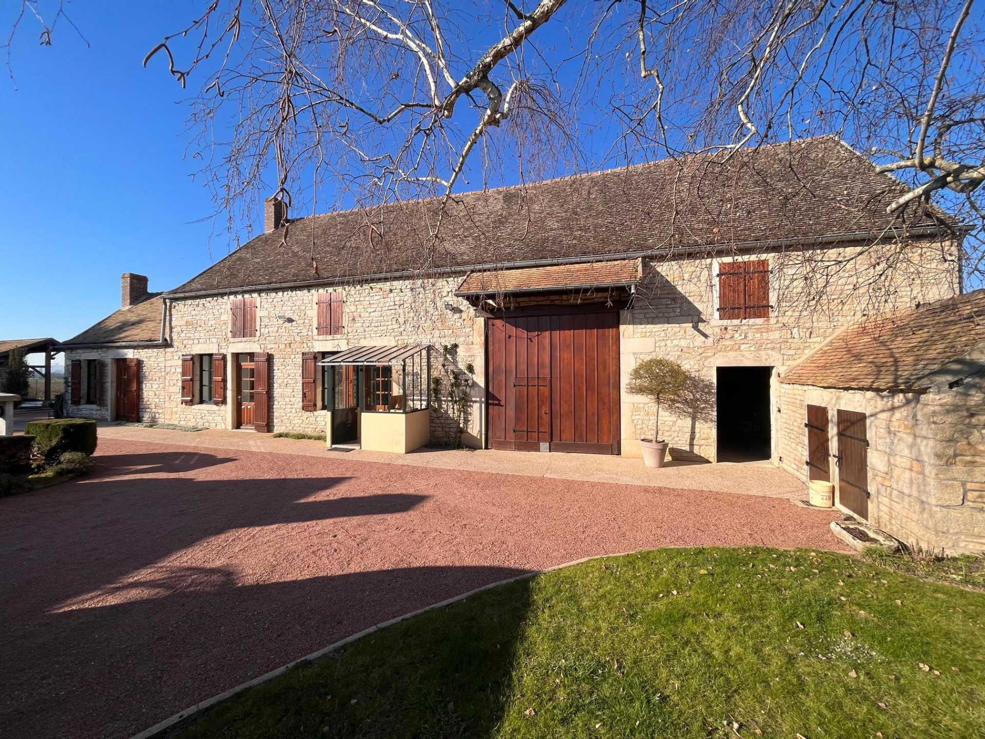 房子 在 Beaune, Saône-et-Loire 11506794