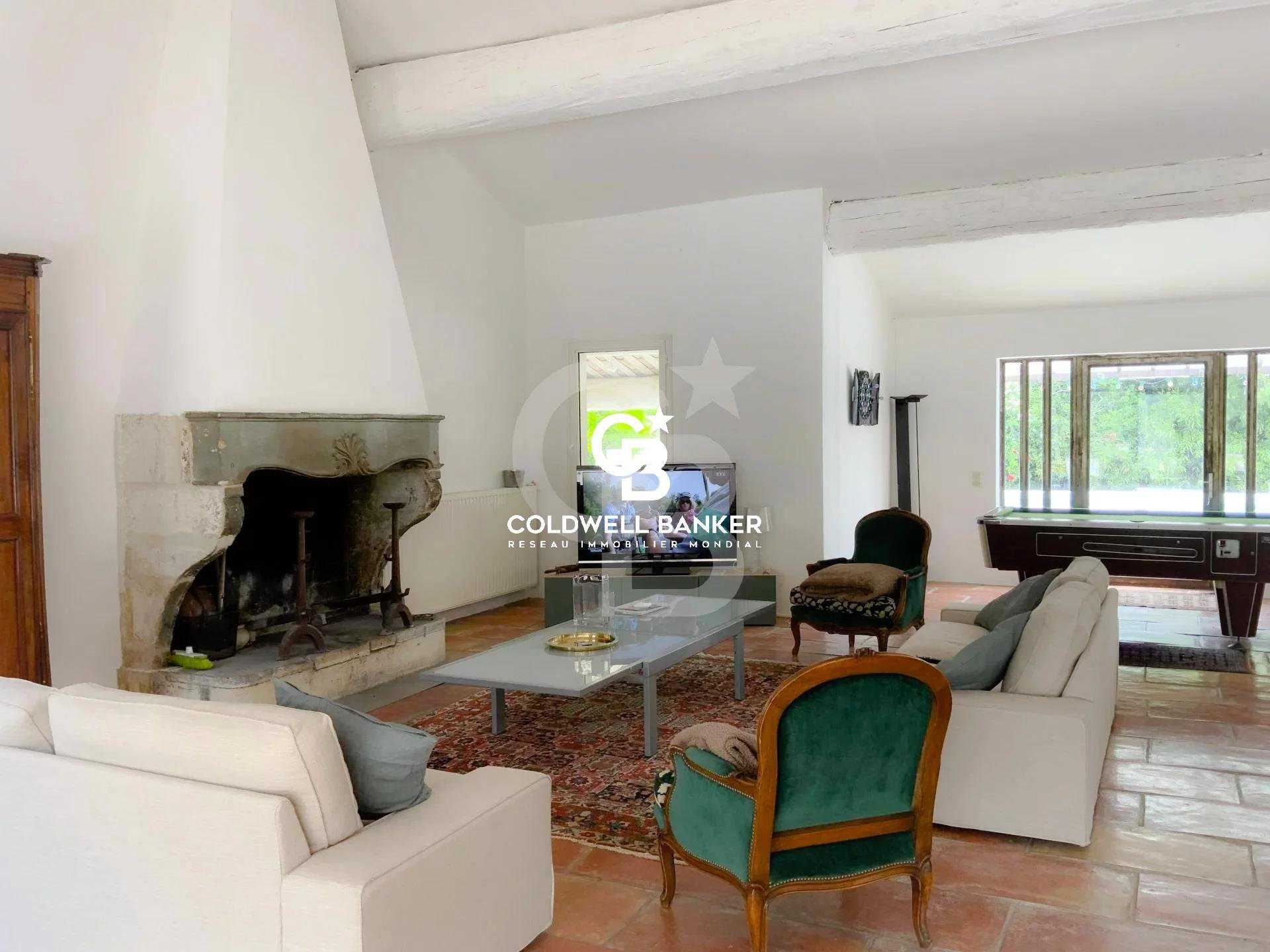 жилой дом в Saint-Laurent-d'Aigouze, Occitanie 11507577