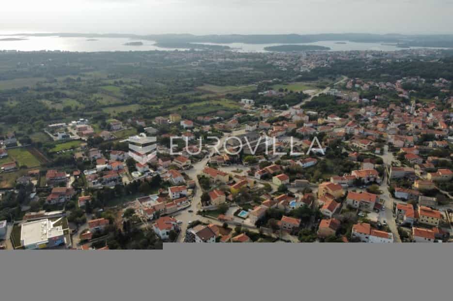 Condominium in Ližnjan, Istarska županija 11507698