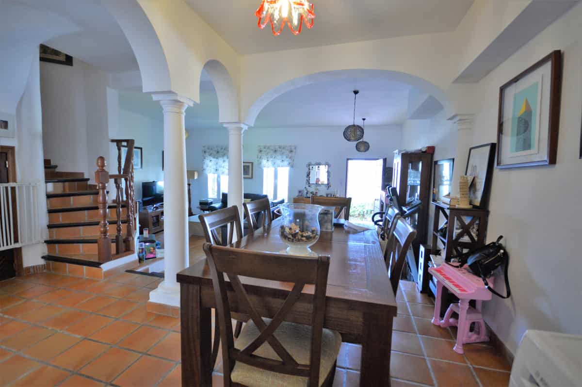 House in Istan, Andalusia 11508338