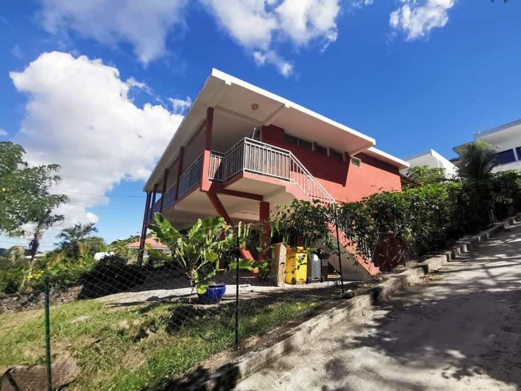 Hus i Les Trois-Îlets, Martinique 11509558
