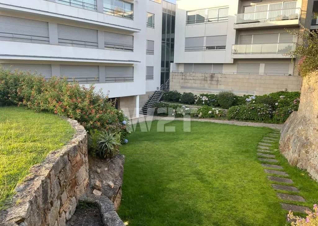Condominium in Foz do Douro, Porto 11509591