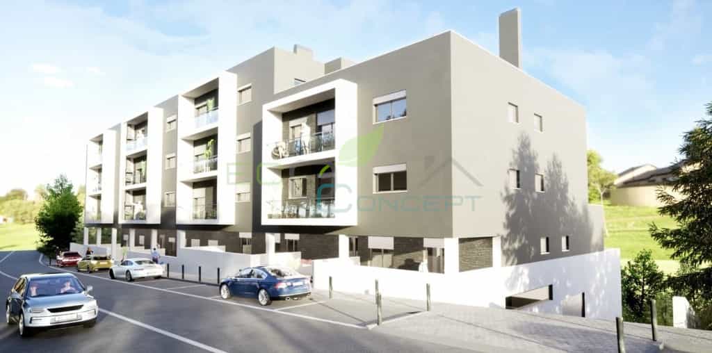 Condominium in Oliveira de Azeméis, Aveiro District 11509994