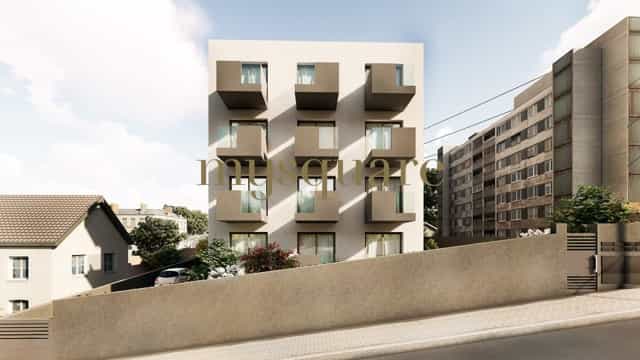 Condominium in Vila Nova de Gaia, Porto 11510081