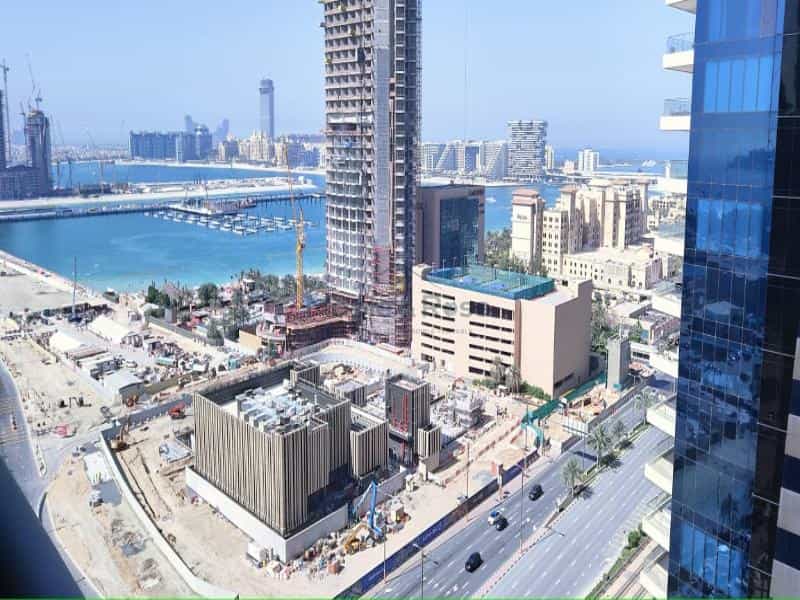 Condominium in Dubai, Dubayy 11510295