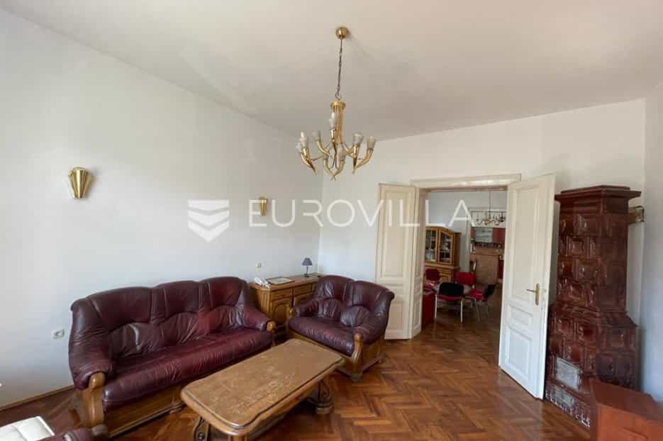 公寓 在 特维亚维卡, 奥耶茨科-巴拉尼斯卡·祖帕尼娅 11510562