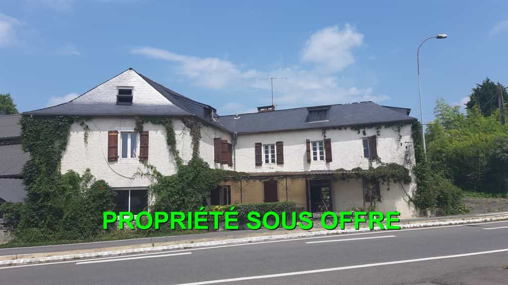 House in Pau, Nouvelle-Aquitaine 11510564