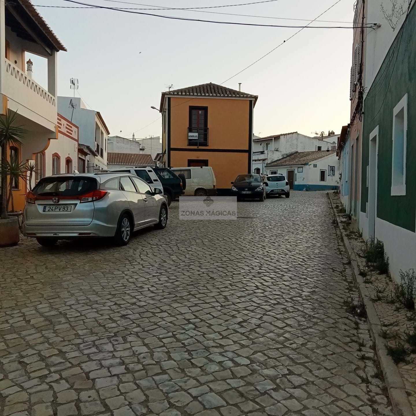 Perindustrian dalam Barao de Sao Joao, Faro 11510593