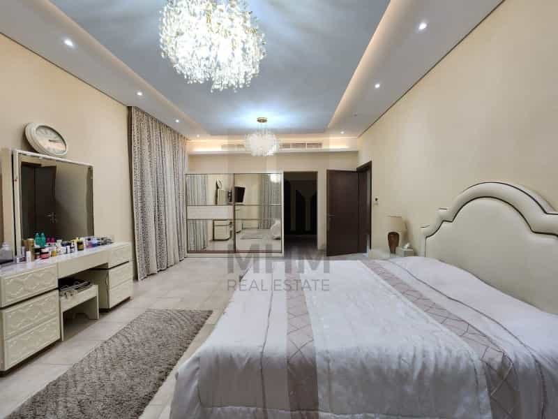 Dom w Warisan, Dubaj 11510804