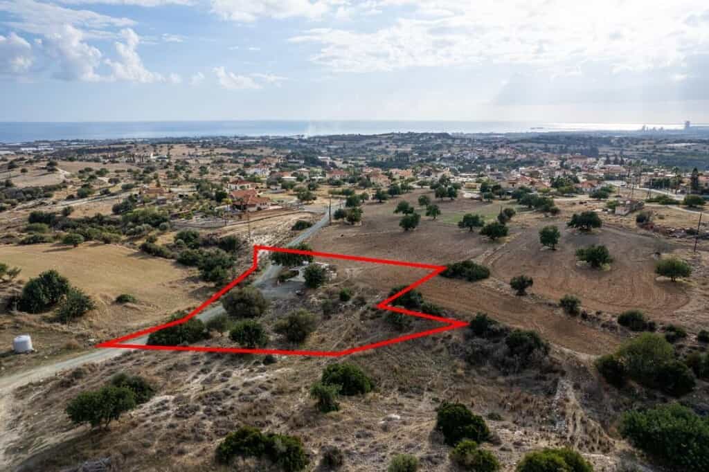 Tanah di Zygi, Larnaca 11510933