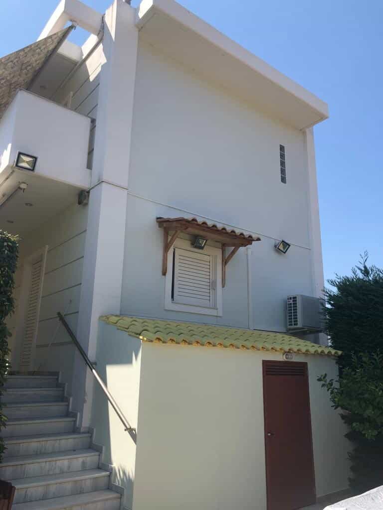 Rumah di Loutraki, Peloponnisos 11511075
