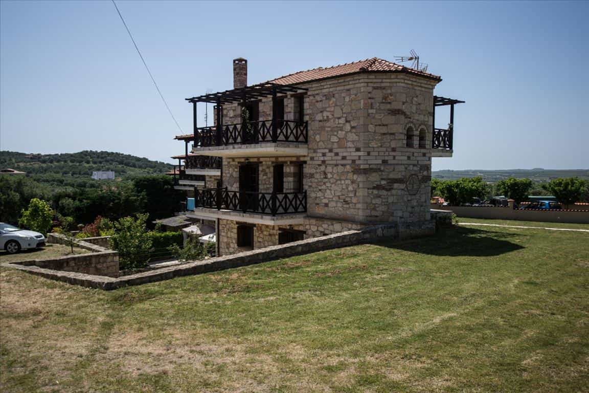 rumah dalam Nea Moudania, Kentriki Makedonia 11511404
