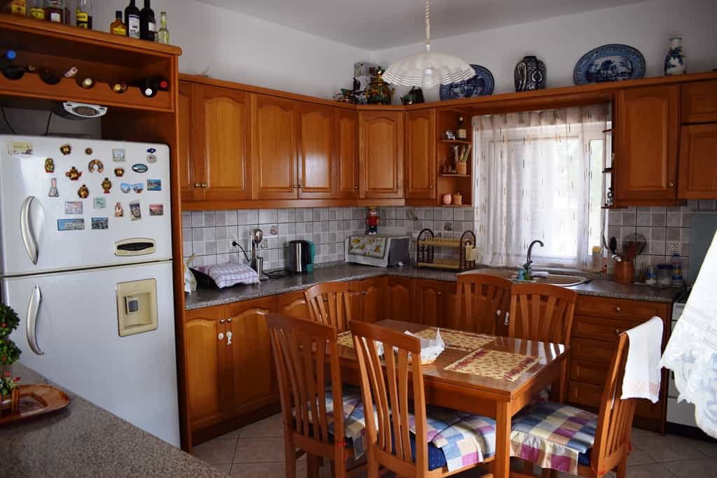 Будинок в муарів, Криті 11511441