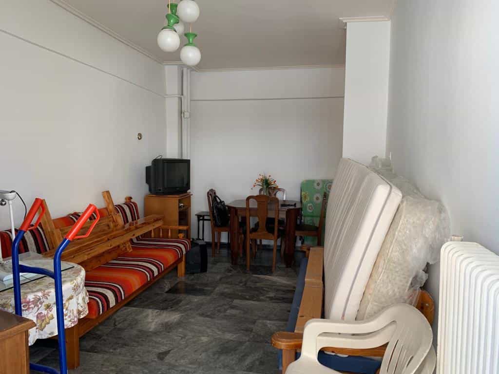 Condominium in Xylokastro, Peloponnisos 11511651