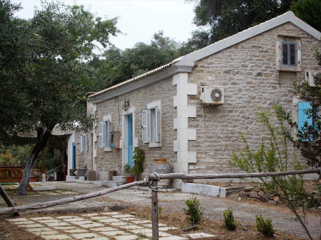 Hus i Peroulades, Ionia Nisia 11511856