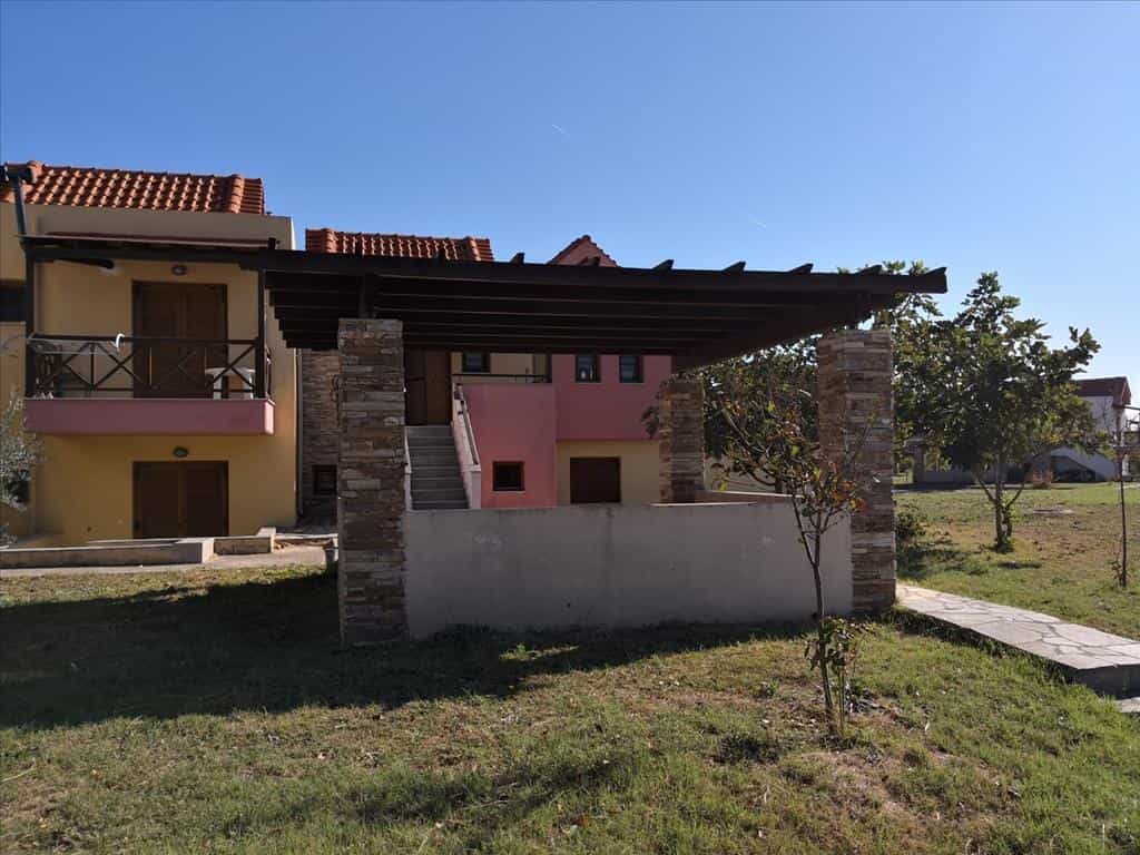 بيت في إيريسوس, كينتريكي مقدونيا 11511925