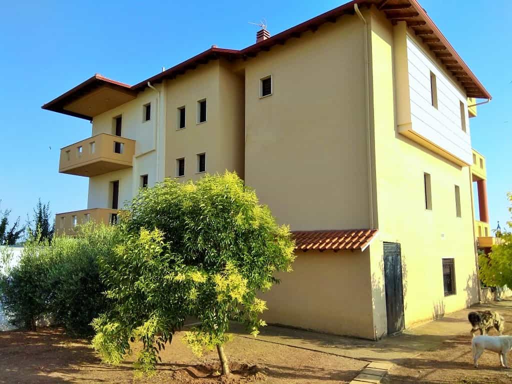 House in Nea Moudania, Kentriki Makedonia 11512041