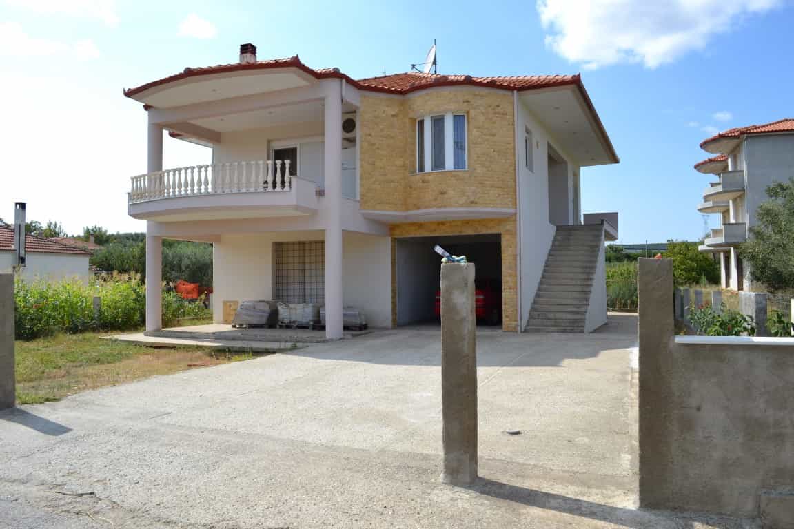жилой дом в Agios Mamas,  11512248