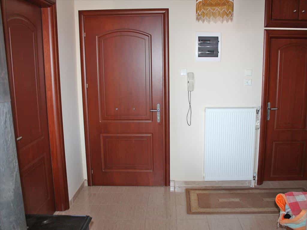 Condominium in Litochoro,  11512300