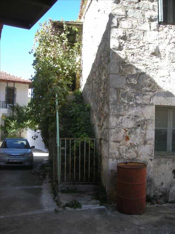 Talo sisään Vrésthena, Peloponnisos 11512393