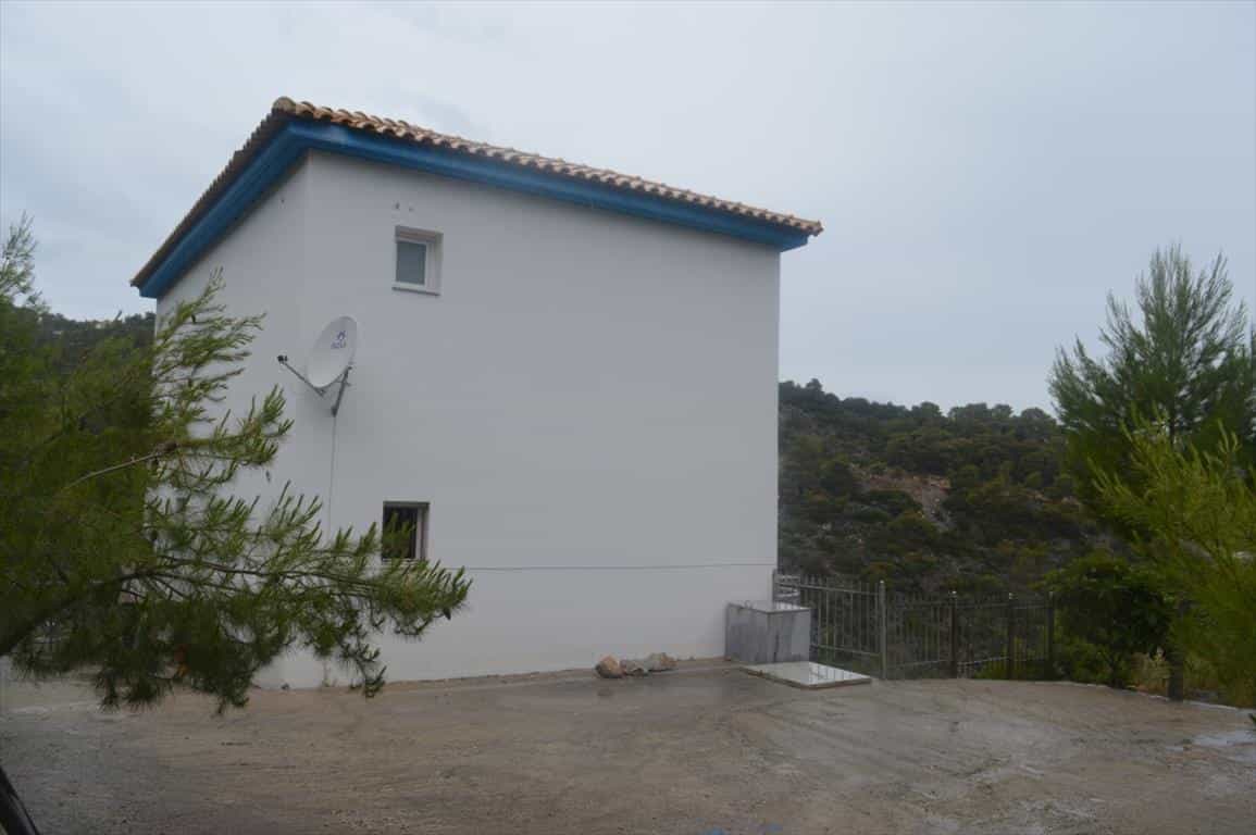жилой дом в Korfos, Peloponnisos 11512395
