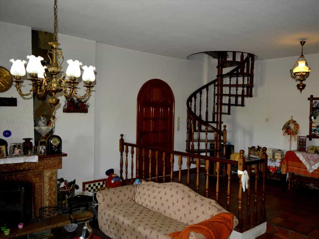 بيت في كاتو أسوس, البيلوبونيسوس 11512405