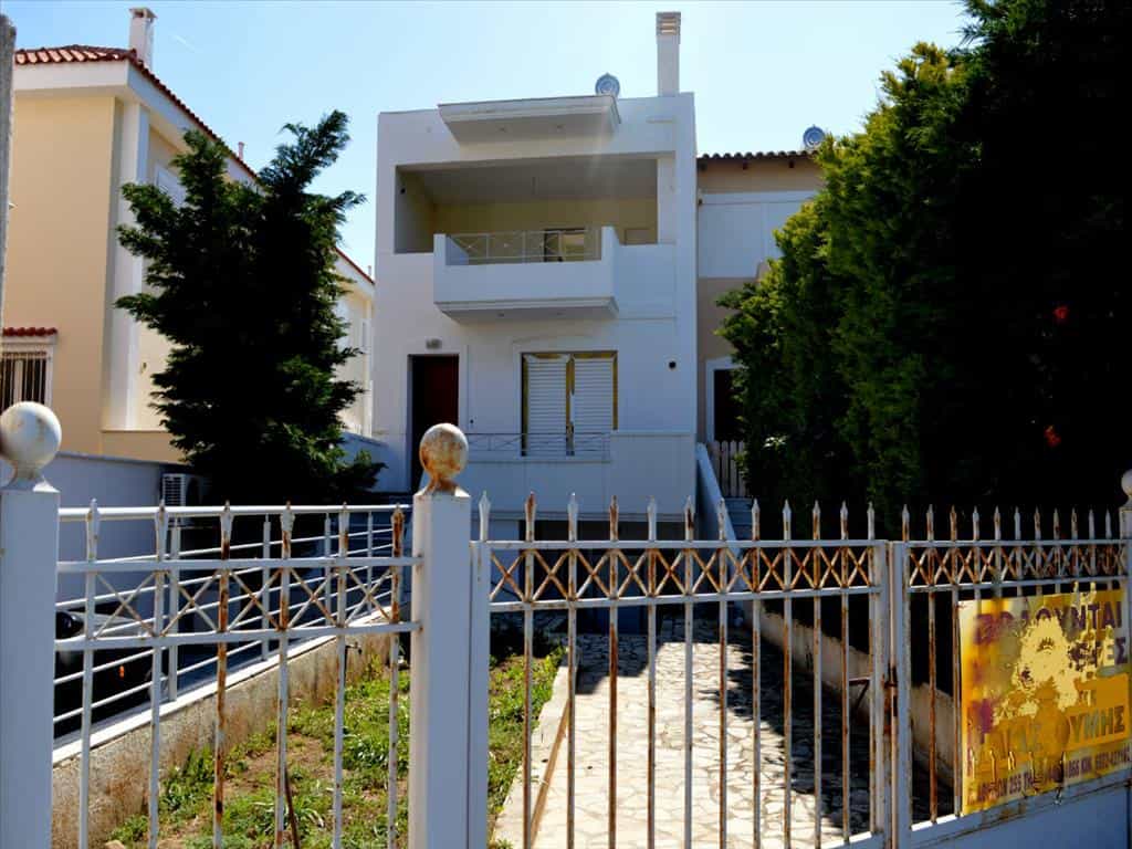 σπίτι σε Λουτράκι, Πελοπόννησος 11512424