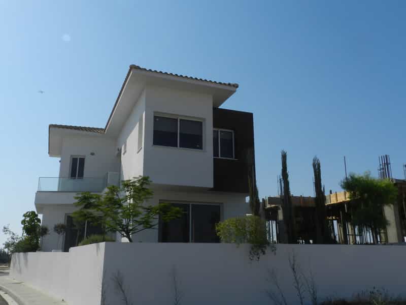 Dom w Dromolaksja, Larnaka 11512662