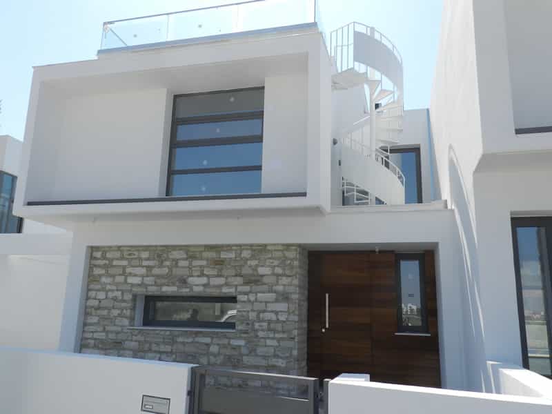 Rumah di Livadia, Larnaca 11512663