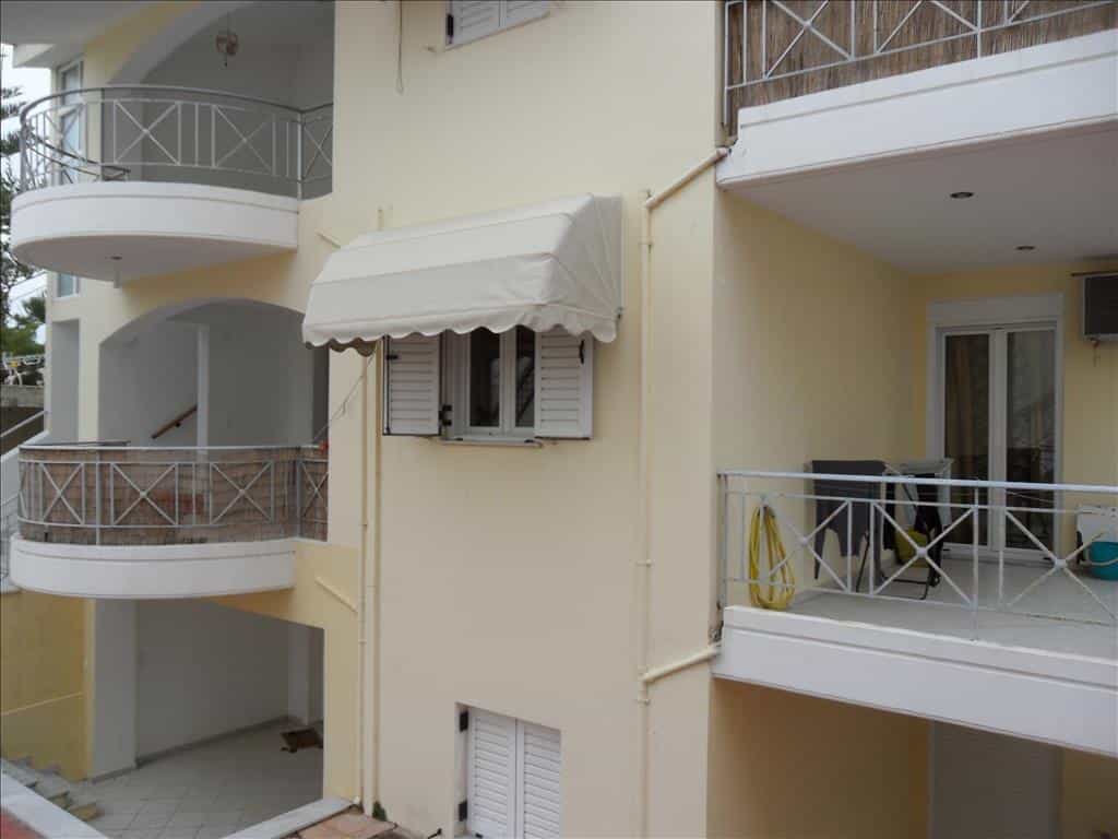 Condominium dans Vrachati, Péloponnèse 11512669