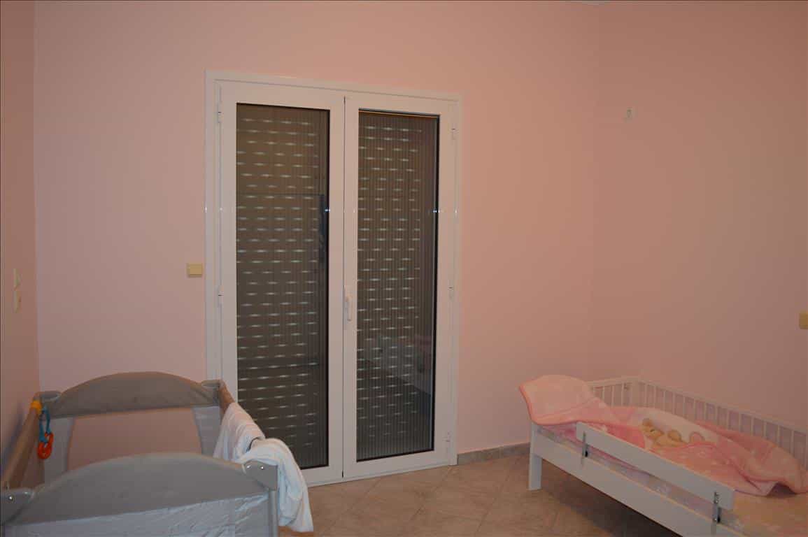 公寓 在 梅爾蒂凱伊卡, 伯羅奔尼撒半島 11512692
