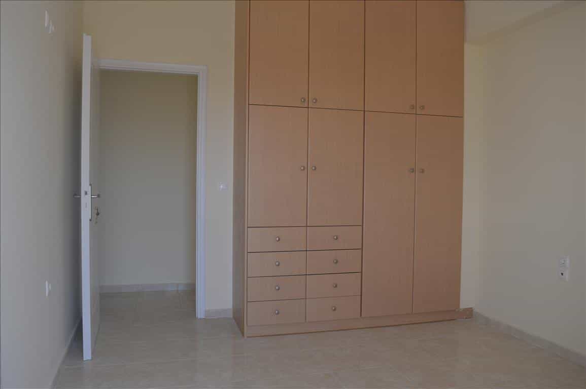 Condominium in Pitsiota, Sterea Ellada 11512736