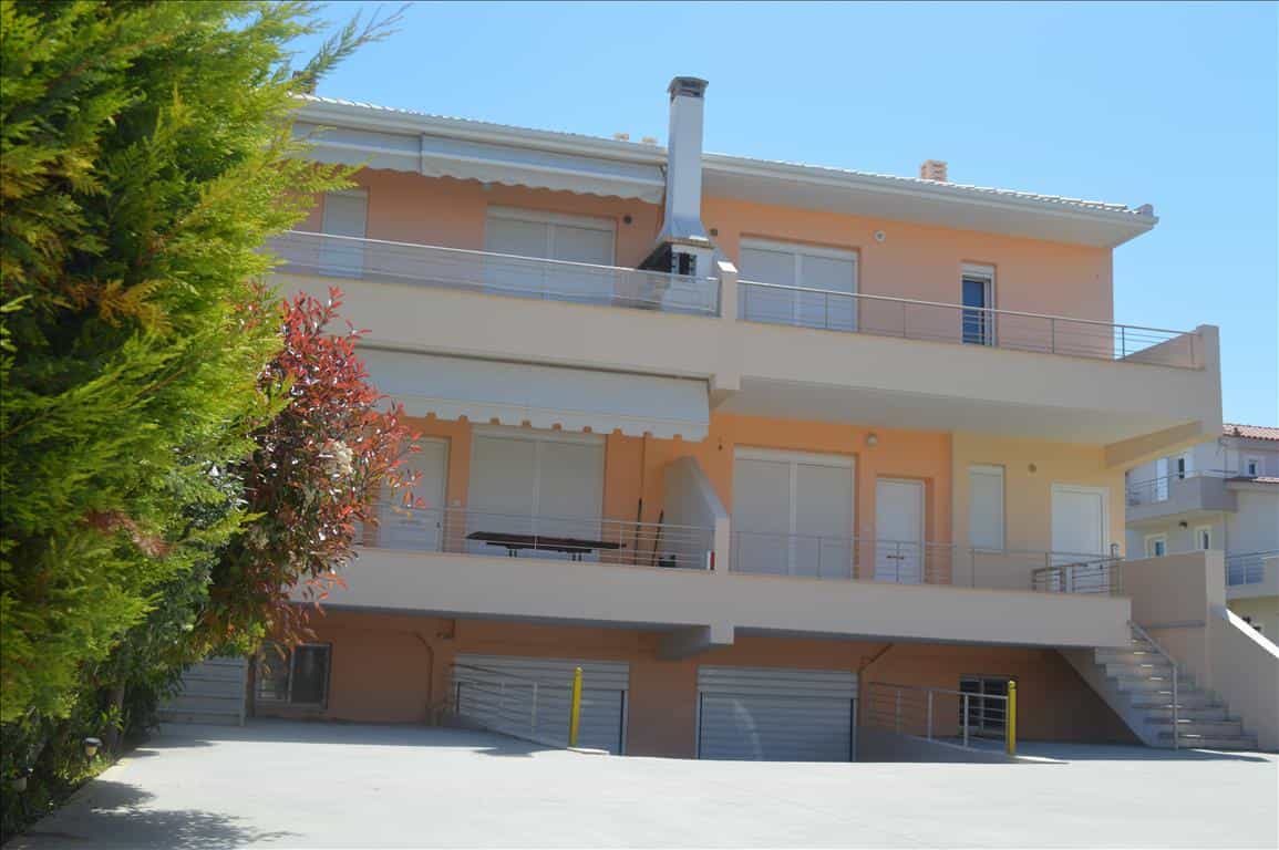 Condominium in Pitsiota, Sterea Ellada 11512749