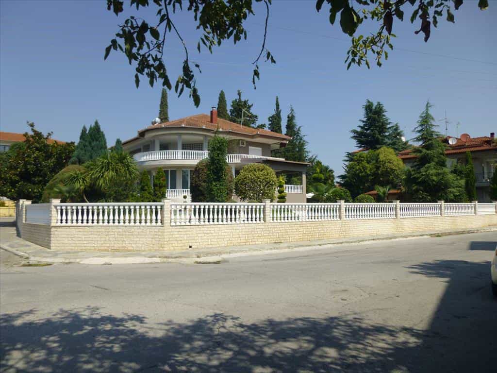 Hus i Peristasi, Kentriki Makedonia 11513167
