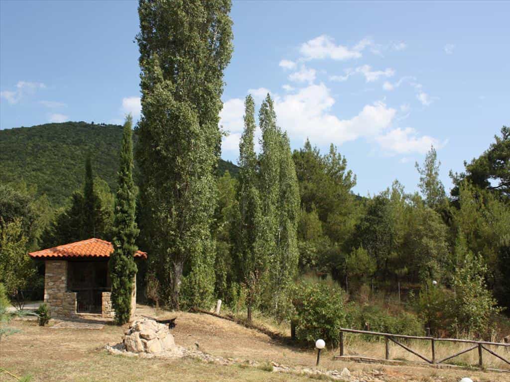 жилой дом в Polygyros, Kentriki Makedonia 11513450