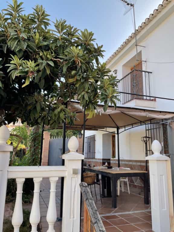 Rumah di Barrio de la Vega, Andalusia 11513769